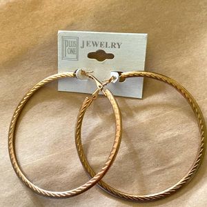 Copper hoop earrings By PlusOne
